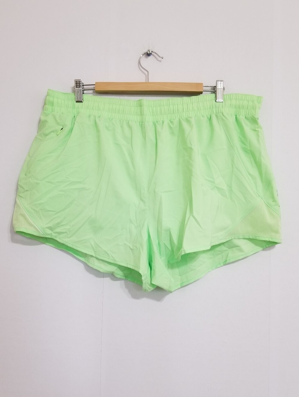 NWT All in Motion Green Mid Rise Run Shorts Size XXL